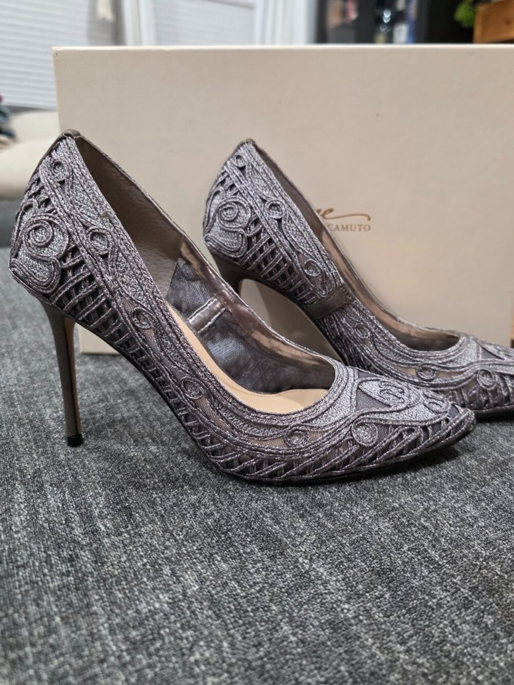 Imagine by Vince Camuto Olivia pumps gunmetal, pewter macrame lace Size 5.5
